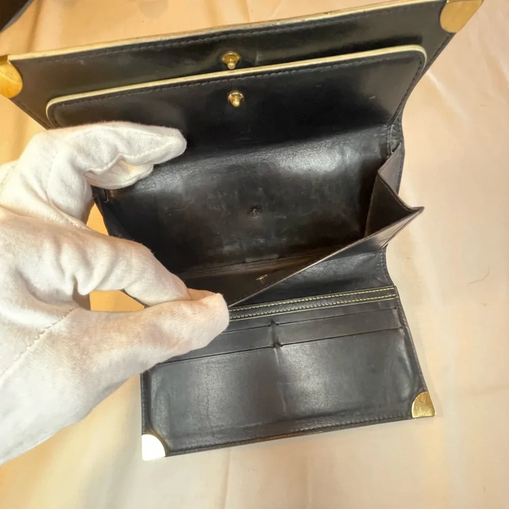 Louis Vuitton Suhali Porte-Trésor International Wallet